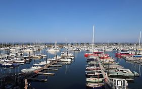 Residence Les Suites Du Port - By Le Saint Ferdinand